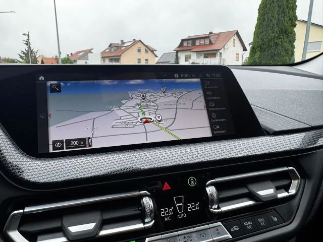 BMW 118 118i Sedan Sport Line