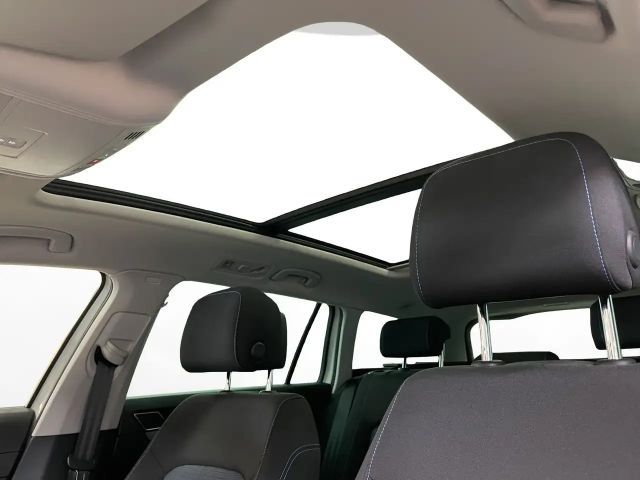 Volkswagen Passat GTE Variant