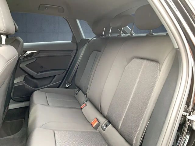 Audi A3 40 TFSI Hybride Sedan