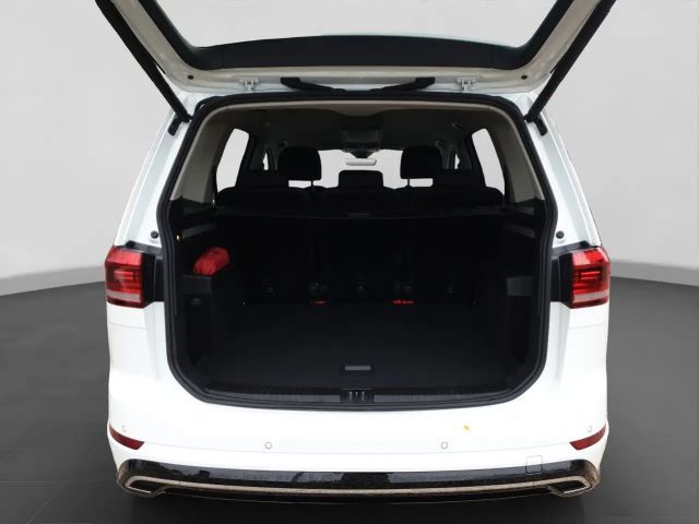 Volkswagen Touran 1.5 TSI DSG R-Line