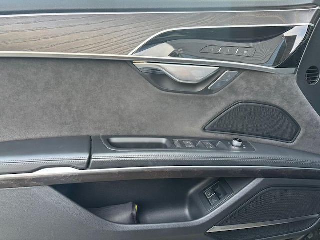 Audi A8 60 TFSI Hybride Quattro