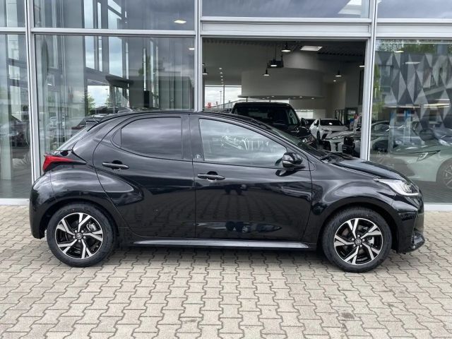 Toyota Yaris Hatchback Hybride VVT-i