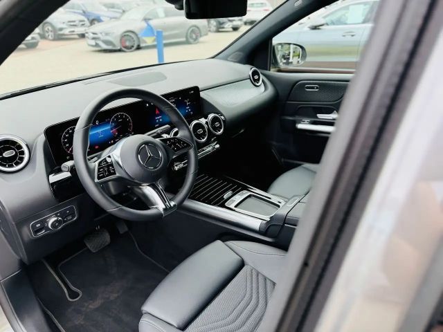 Mercedes-Benz B 180 Progressive Sedan