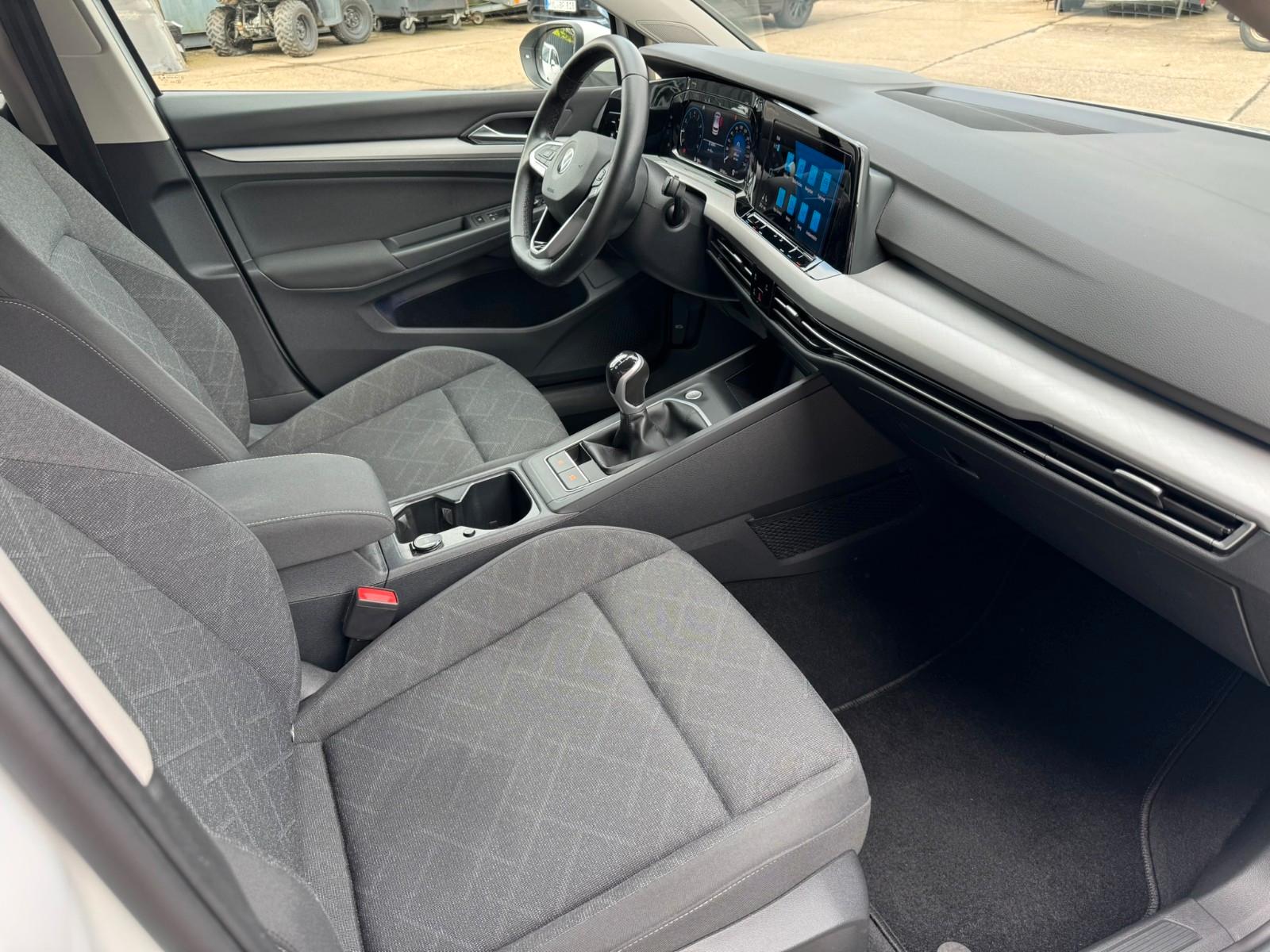 Volkswagen Golf 1.5 TSI Golf VIII Life