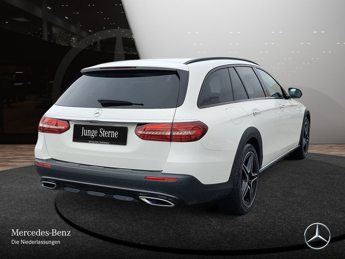 Mercedes-Benz E 400 4MATIC E 400 d Estate