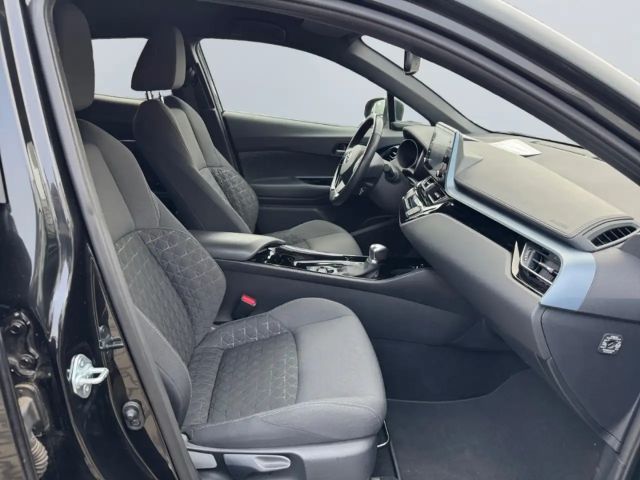 Toyota C-HR Hybride Team D