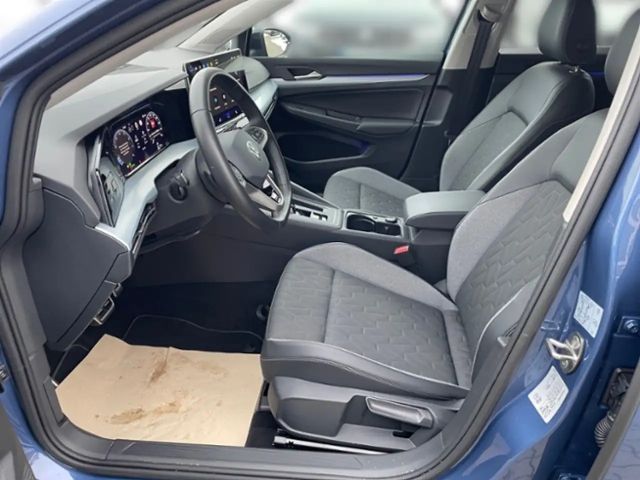 Volkswagen Golf 1.5 eTSI DSG Golf VIII Variant