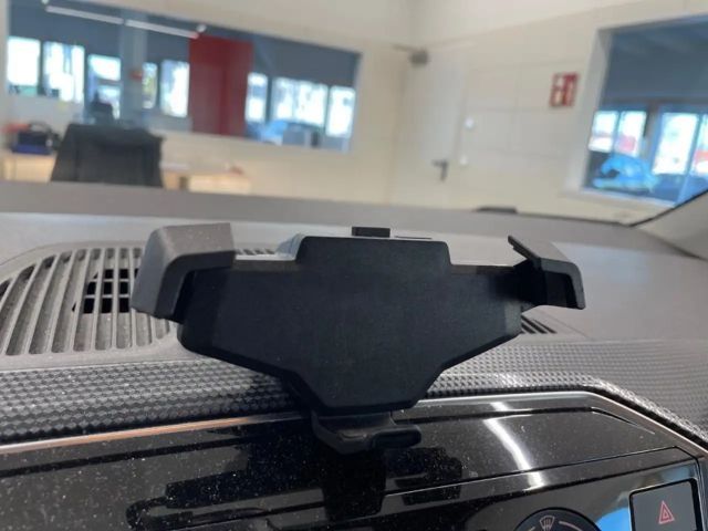 Volkswagen up! 1.0 KLIMA DAB+ ESP ZV ABS GANZJAHRESREIFEN