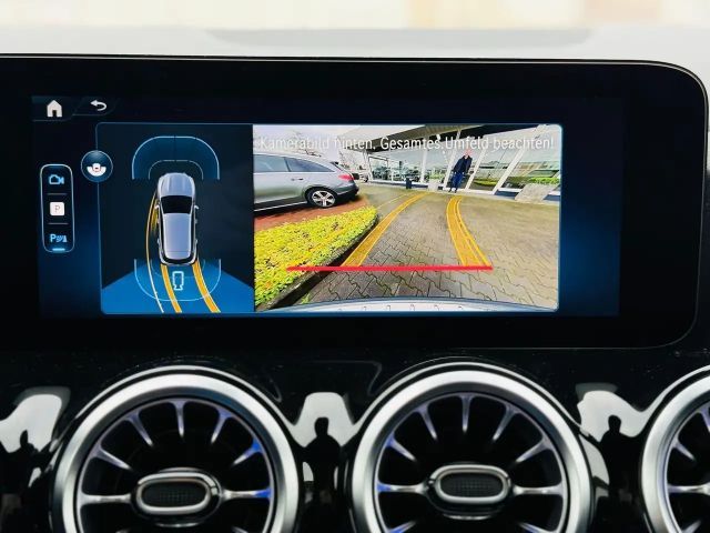 Mercedes-Benz GLA 180 Progressive