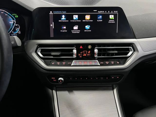 BMW 330 330e Touring