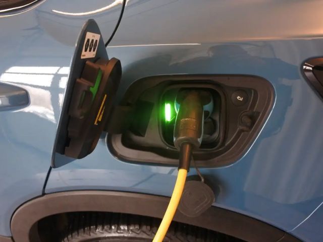 Volvo C40 AWD Plus Recharge