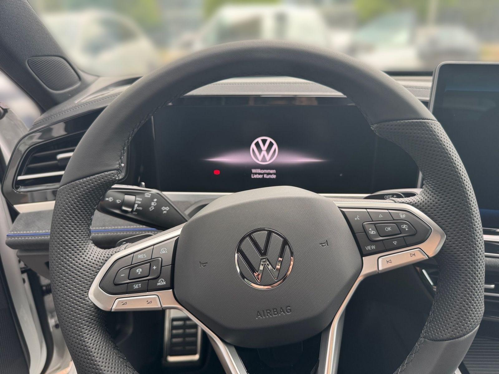 Volkswagen Passat R-Line Variant eHybrid