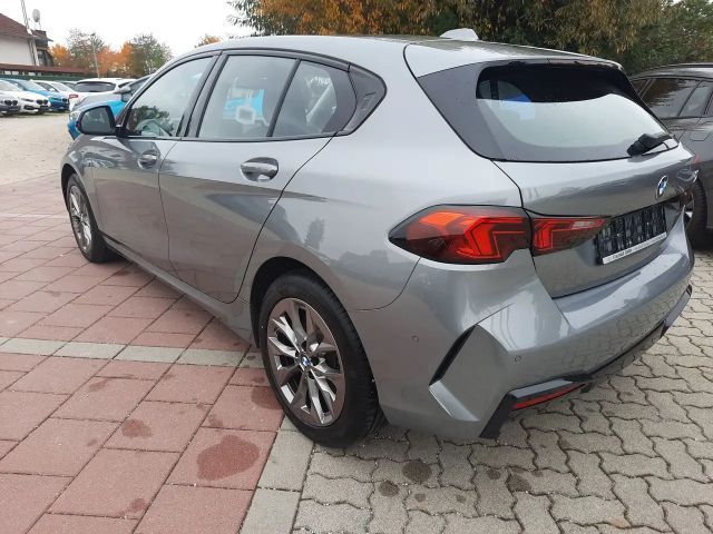 BMW 118 118d Sedan