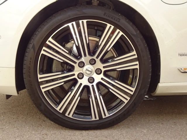 Volvo V90 Inscription T8