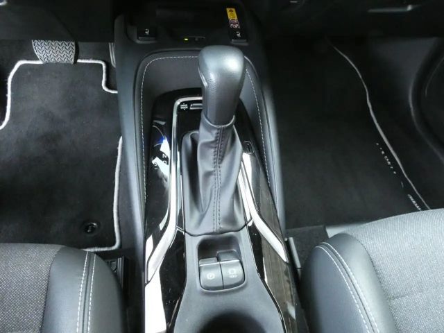 Toyota Corolla Hybride Team D