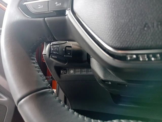 Peugeot E-2008 Active Pack