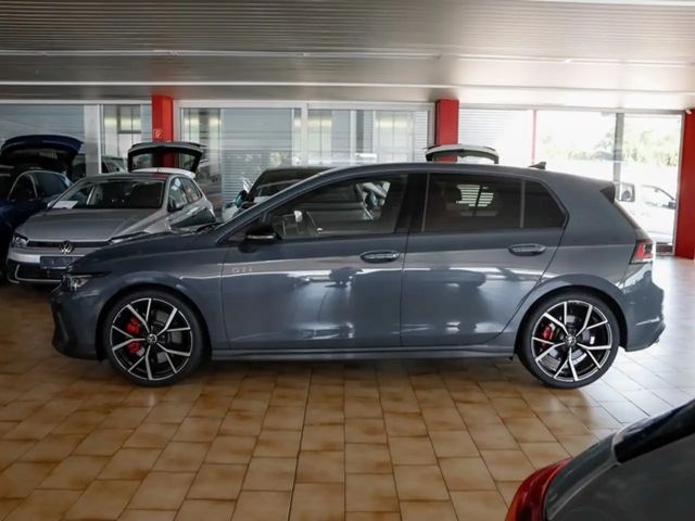 Volkswagen Golf DSG GTI Golf VIII Style