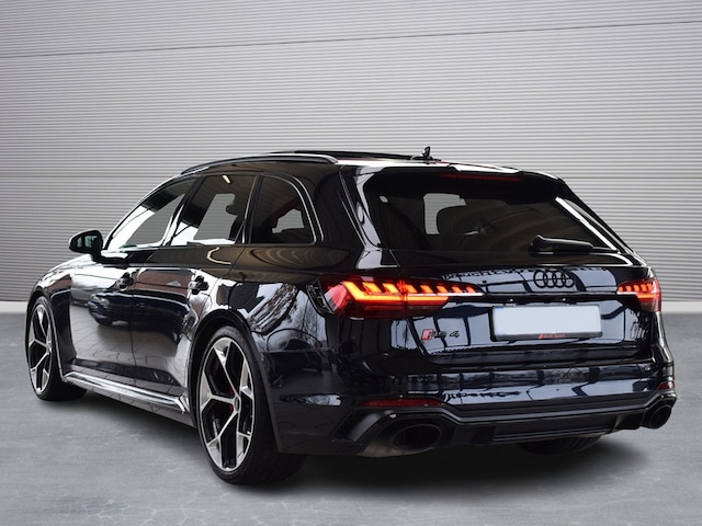 Audi RS4 Avant Quattro
