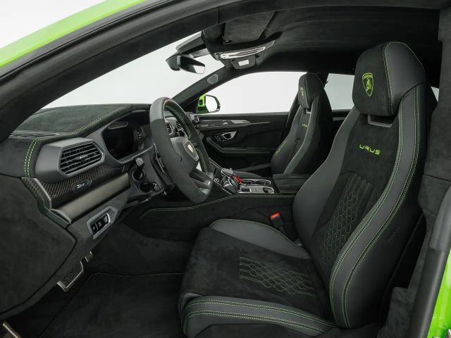 Lamborghini Urus Performante