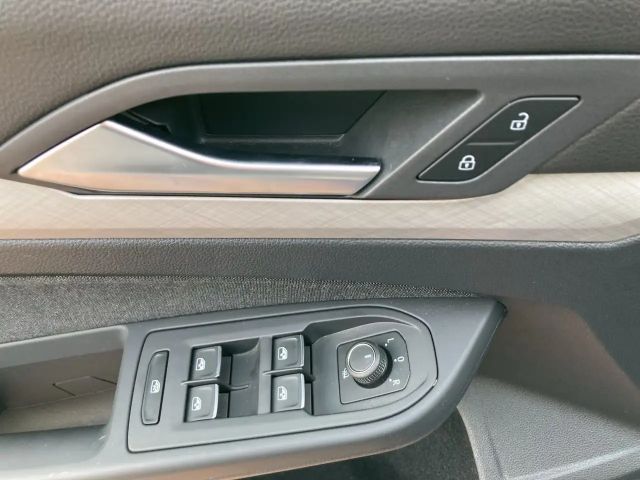 Volkswagen Golf 1.5 TSI DSG Life Variant