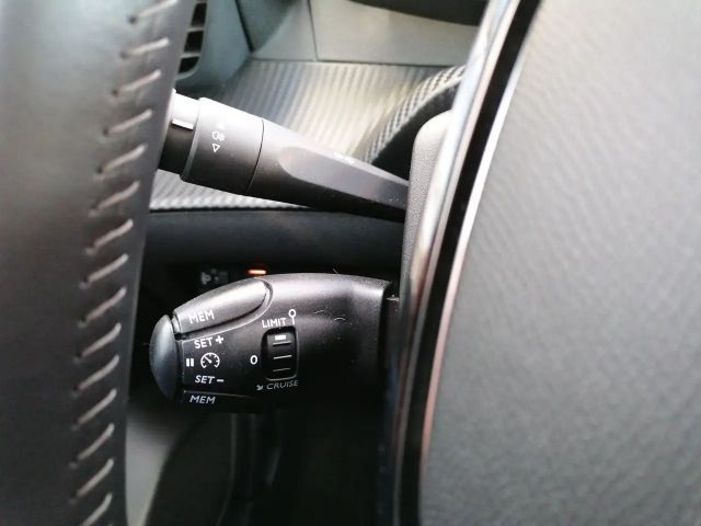 Peugeot E-208 Allure Pack