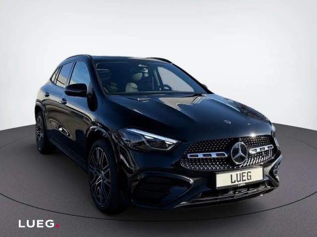 Mercedes-Benz GLA 200 Distronic Night SpurW 360 ACC AHK AUT LM