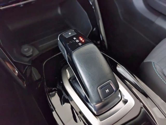 Peugeot 2008 Allure Pack EAT8 PureTech