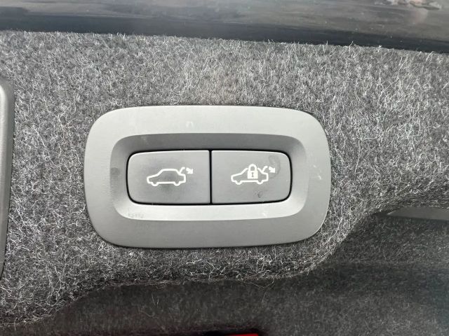 Volvo S90 AWD Dark Plus Recharge T8