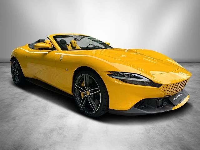 Ferrari Roma Spider