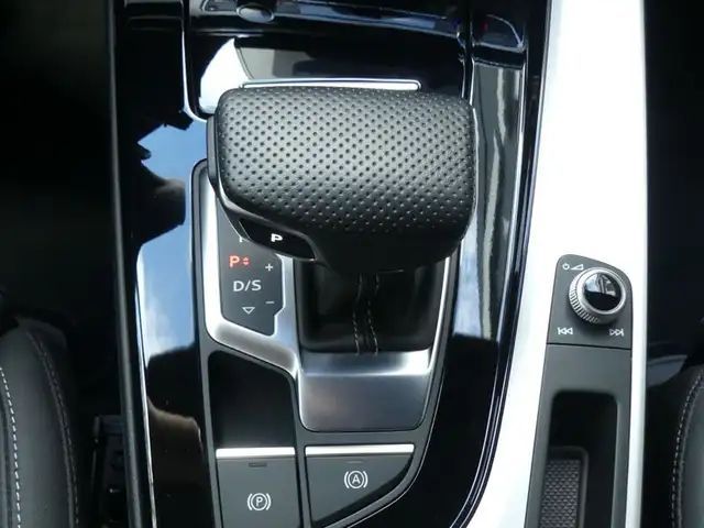 Audi A4 35 TFSI Competition S-Line