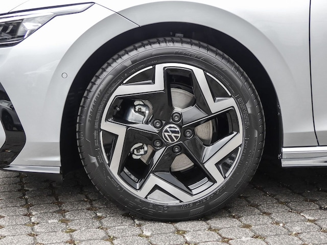 Volkswagen Golf 1.5 eTSI R-Line Variant