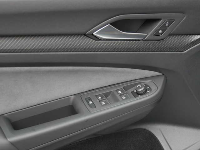 Volkswagen Golf 1.5 eTSI R-Line