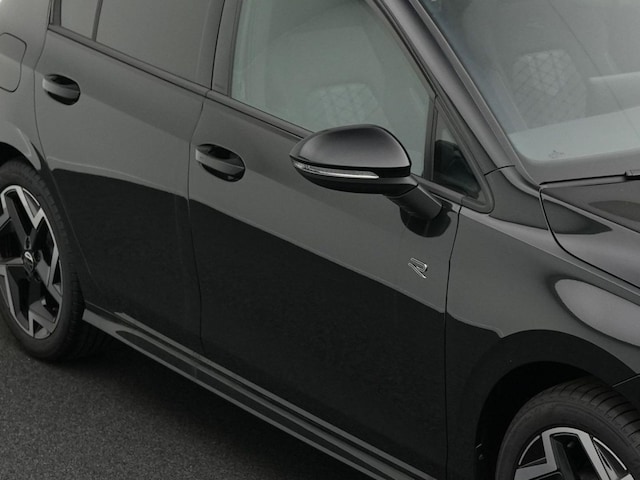 Volkswagen Golf 1.5 eTSI IQ.Drive R-Line