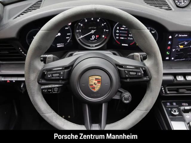 Porsche 911 4 Coupé GTS Targa