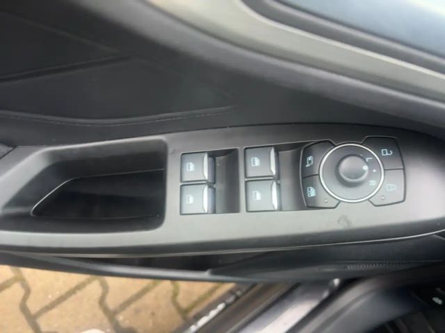 Ford Focus Titanium Wagon