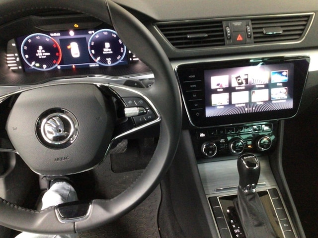 Skoda Superb 2.0 TDI Ambition Combi