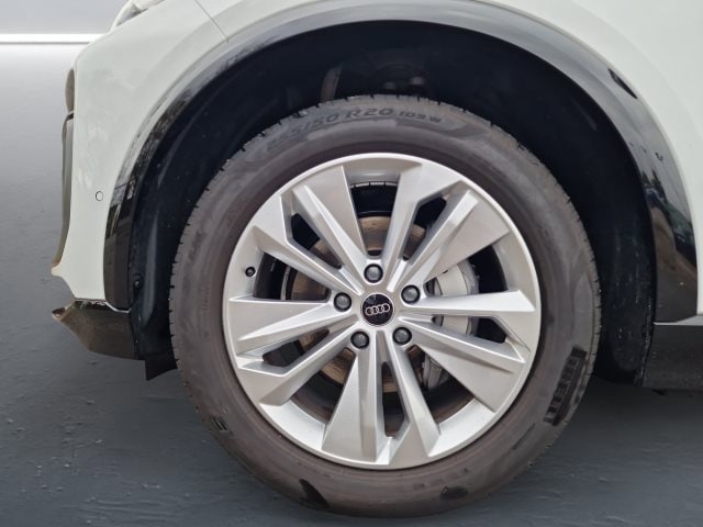 Audi Q6 e-tron SUV e-tron Audi Q6 SUV e-tron