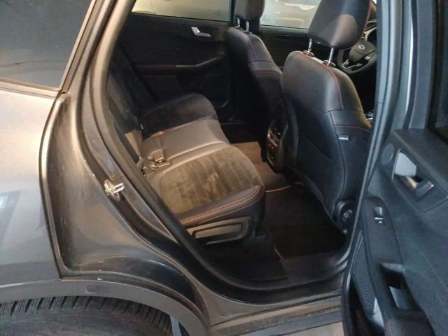 Ford Kuga Plug in Hybrid ST Line X