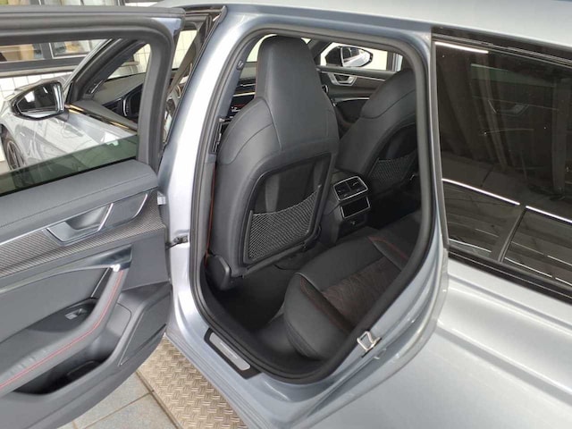 Audi S6 Avant Quattro