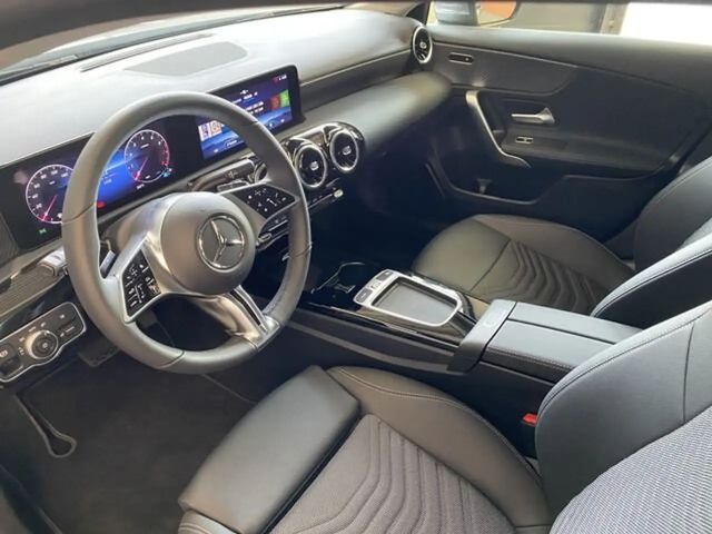 Mercedes-Benz A 200 Progressive