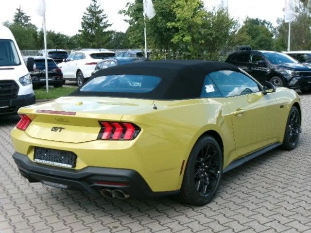 Ford Mustang Convertible GT 5.0 V8