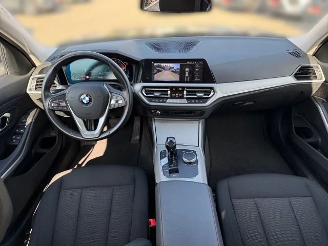 BMW 320 320d Touring xDrive