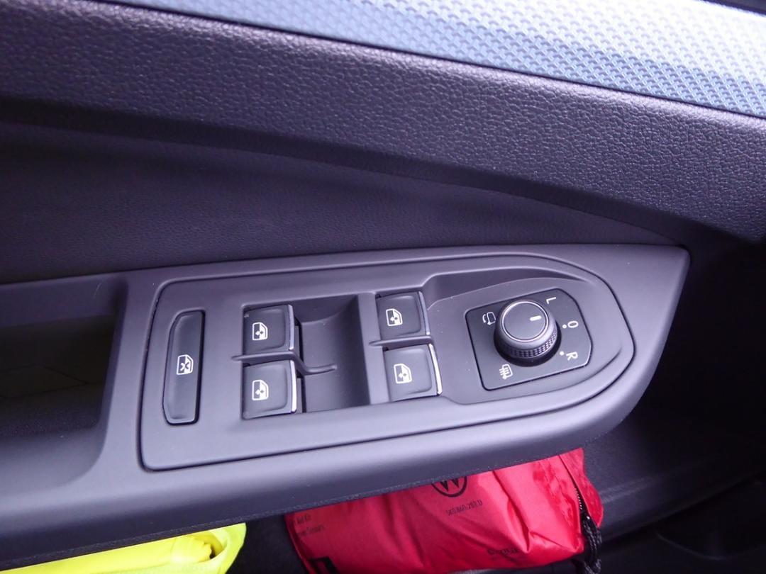 Volkswagen Golf 1.5 eTSI Variant