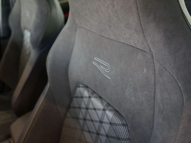 Volkswagen Golf 2.0 TDI DSG R-Line