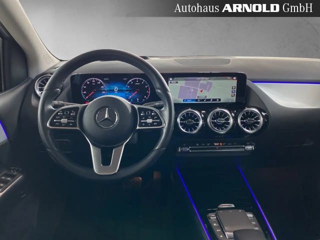 Mercedes-Benz B 200 4MATIC Progressive Sedan