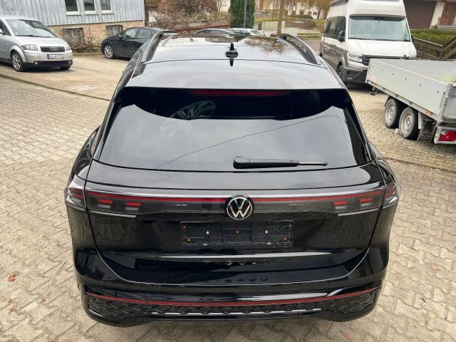 Volkswagen Tiguan 2.0 TSI 4Motion R-Line