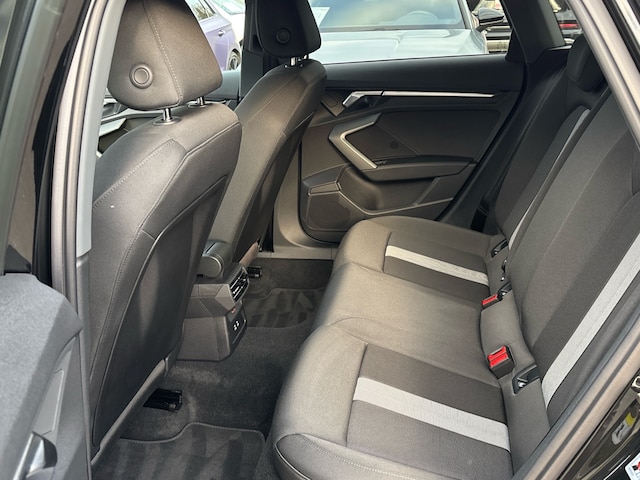 Audi A3 30 TFSI S-Tronic Sportback