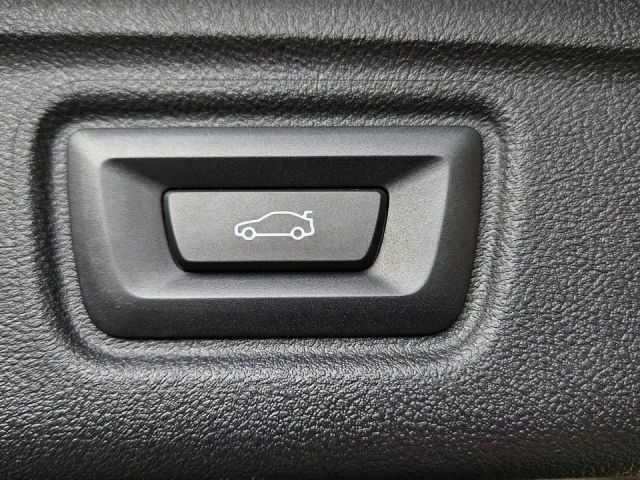 BMW 330 330i Touring xDrive