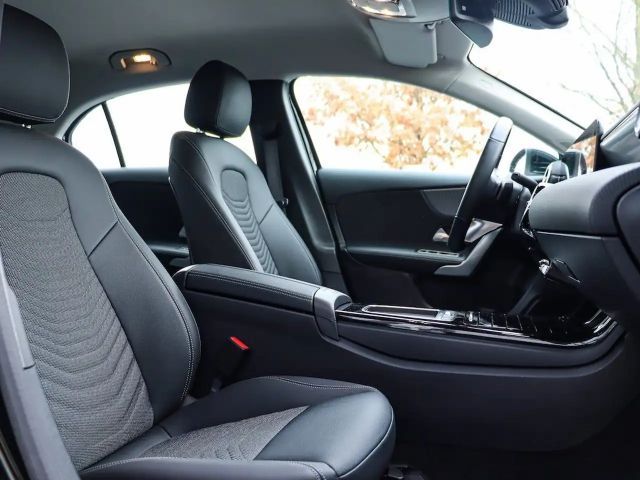 Mercedes-Benz A 180 Progressive