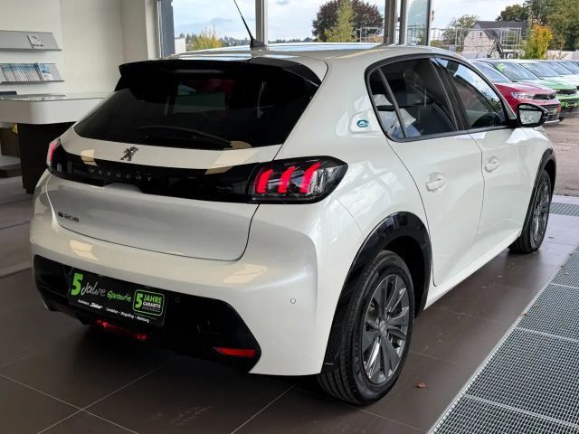 Peugeot 208 Allure Pack